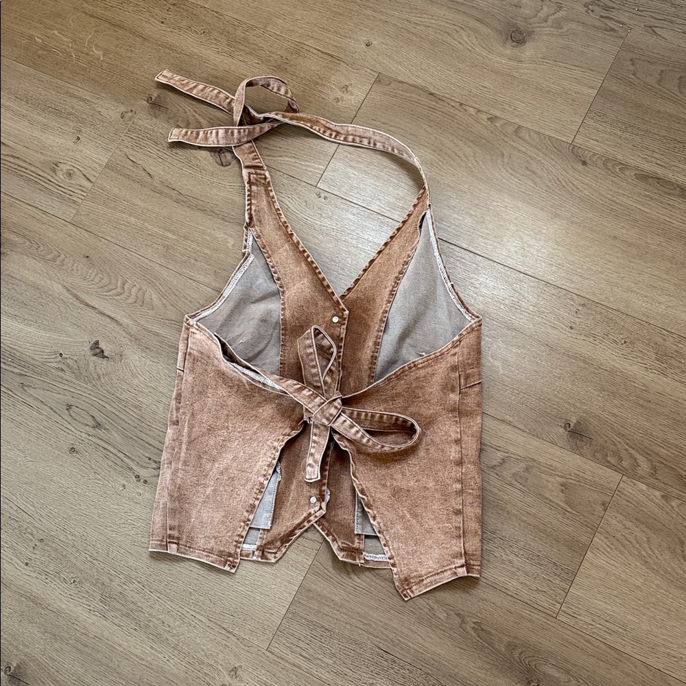 Amazon Women's Tan Halter Top - Picture 2 of 2